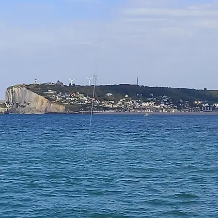 Bord De Saint-Pierre-en-Port
